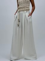 Pantalon larg cu pense și cordon în talie - imagine 4