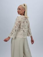 Bluză croșetată cu nasturi decorativi - imagine 8