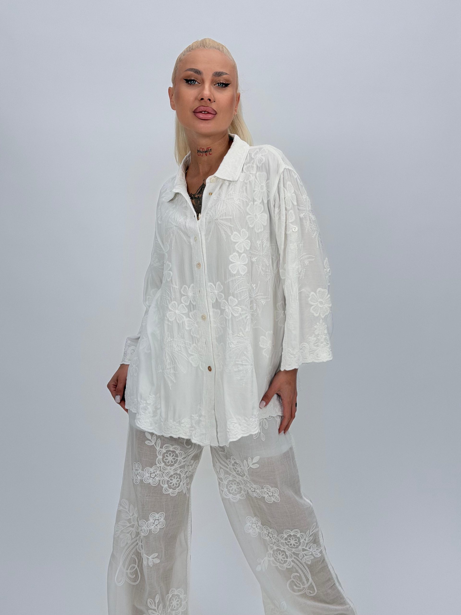 17eece26-bc6d-48d0-a055-67115c76bd83 Cămașă din bumbac cu broderie și mânecă 3/4 - imagine 1