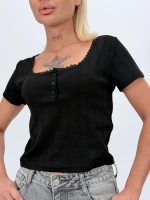 Tricou scurt cu nasturi și dantelă - imagine 23