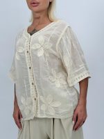 Bluză din bumbac cu boderie și nasturi - imagine 8