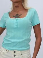 Tricou scurt cu nasturi și dantelă - imagine 15