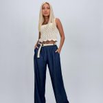 Pantalon wide leg din lyocell cu curea