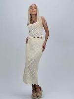 Fustă bej croșetată