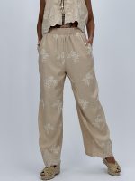 Set pantalon și vestă cu broderie - imagine 3