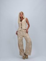 Set pantalon și vestă cu broderie - imagine 2