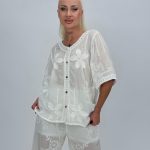 Bluză din bumbac cu boderie și nasturi