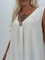 Top din in cu nasture decorativ - imagine 4