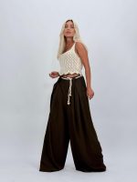 Pantalon larg cu pense și cordon în talie - imagine 39