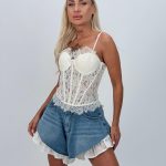 Top corset din dantelă cu fermoar la spate