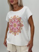 Tricou din bumbac cu imprimeu roz și ștrasuri - imagine 2