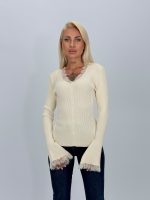 Pulover rigat cu decolteu în V și dantelă