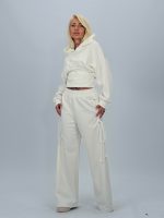 Set din jerse cu hanorac corsetat și pantalon - imagine 2