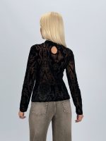 Bluză cu model imprimat din catifea - imagine 12