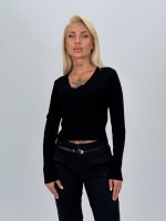 Pulover scurt cu model torsade și decolteu în V - imagine 10