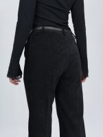 Pantalon evazat din catifea - imagine 14