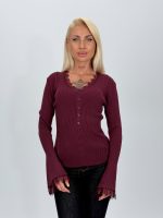 Pulover rigat cu decolteu în V și dantelă - imagine 8