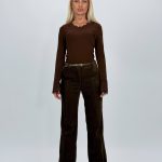 Pantalon evazat din catifea