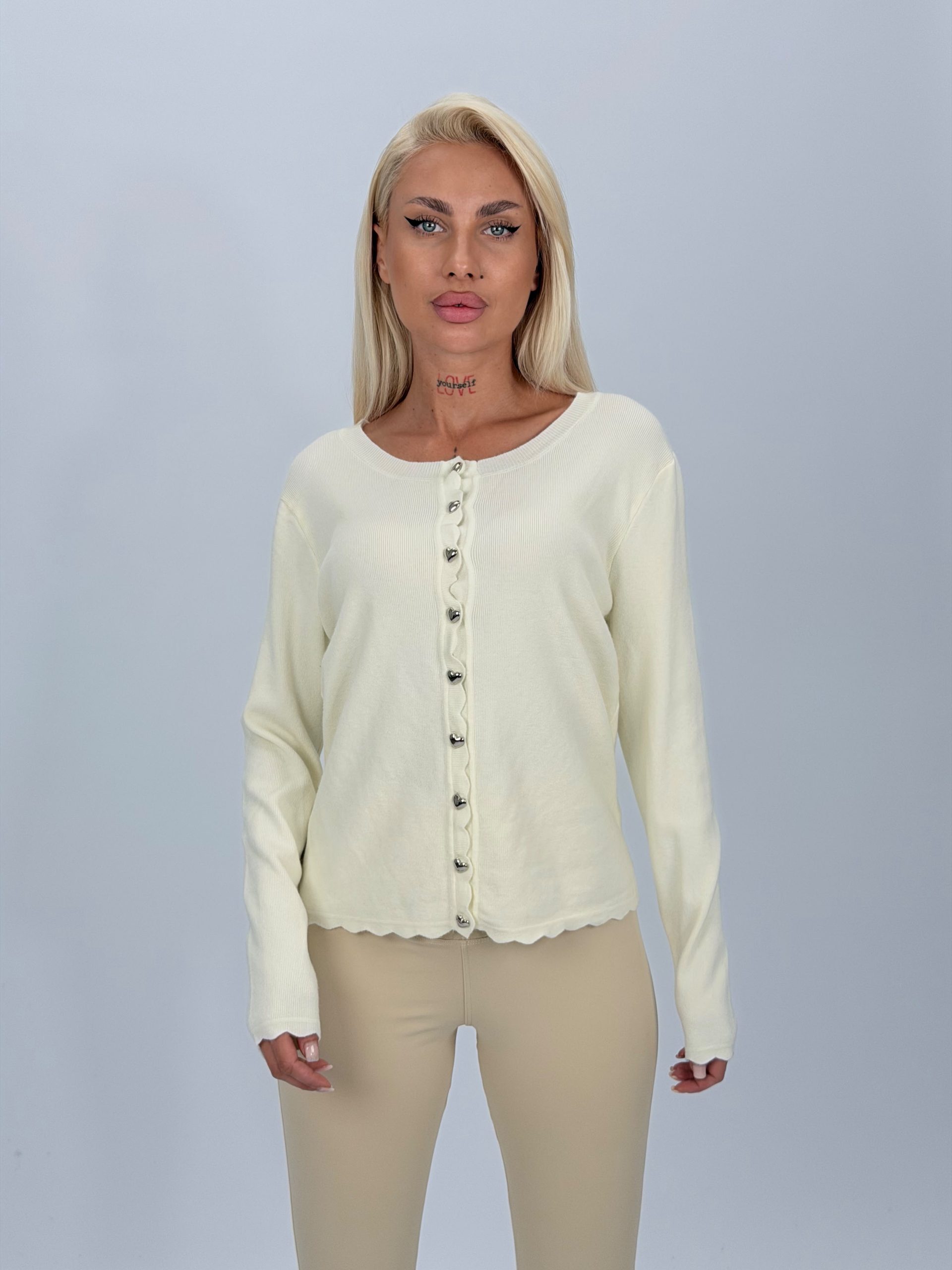 aea5ccc5-7265-43e0-b407-e788b4a9e986 Pulover cardigan cu nasturi inimă - imagine 1