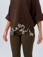 Pulover din tricot cu mânecă 3/4 și broderie - imagine 5