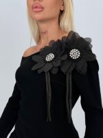 Pulover din tricot accesorizat cu flori și ștrasuri - imagine 16
