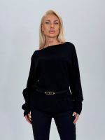 Pulover cambrat cu decolteu bărcuța și curea