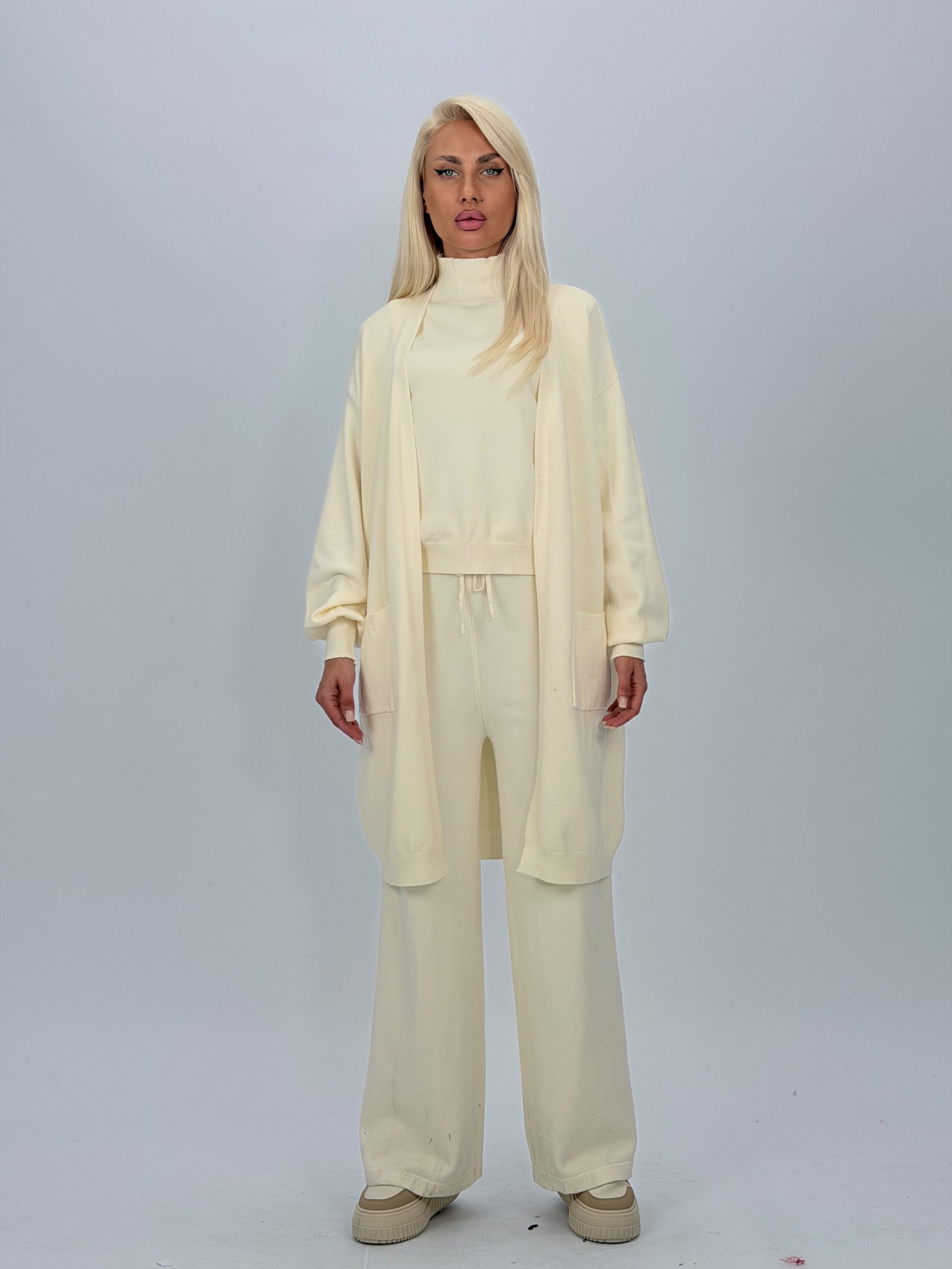 dd1ec506-ab0b-494e-9d1f-2ad4f188898d Set 3 piese din tricot - imagine 1