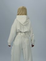 Set din jerse cu hanorac corsetat și pantalon - imagine 8