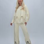 Set pulover și pantalon din tricot cu broderie