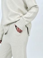 Set pantalon și pulover maletă din tricot - imagine 6