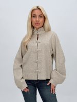 Cardigan femei cu detalii de legături, imagine apropiată