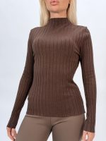 Pulover maletă disponibil în patru culori: alb, bej, maro, vișiniu