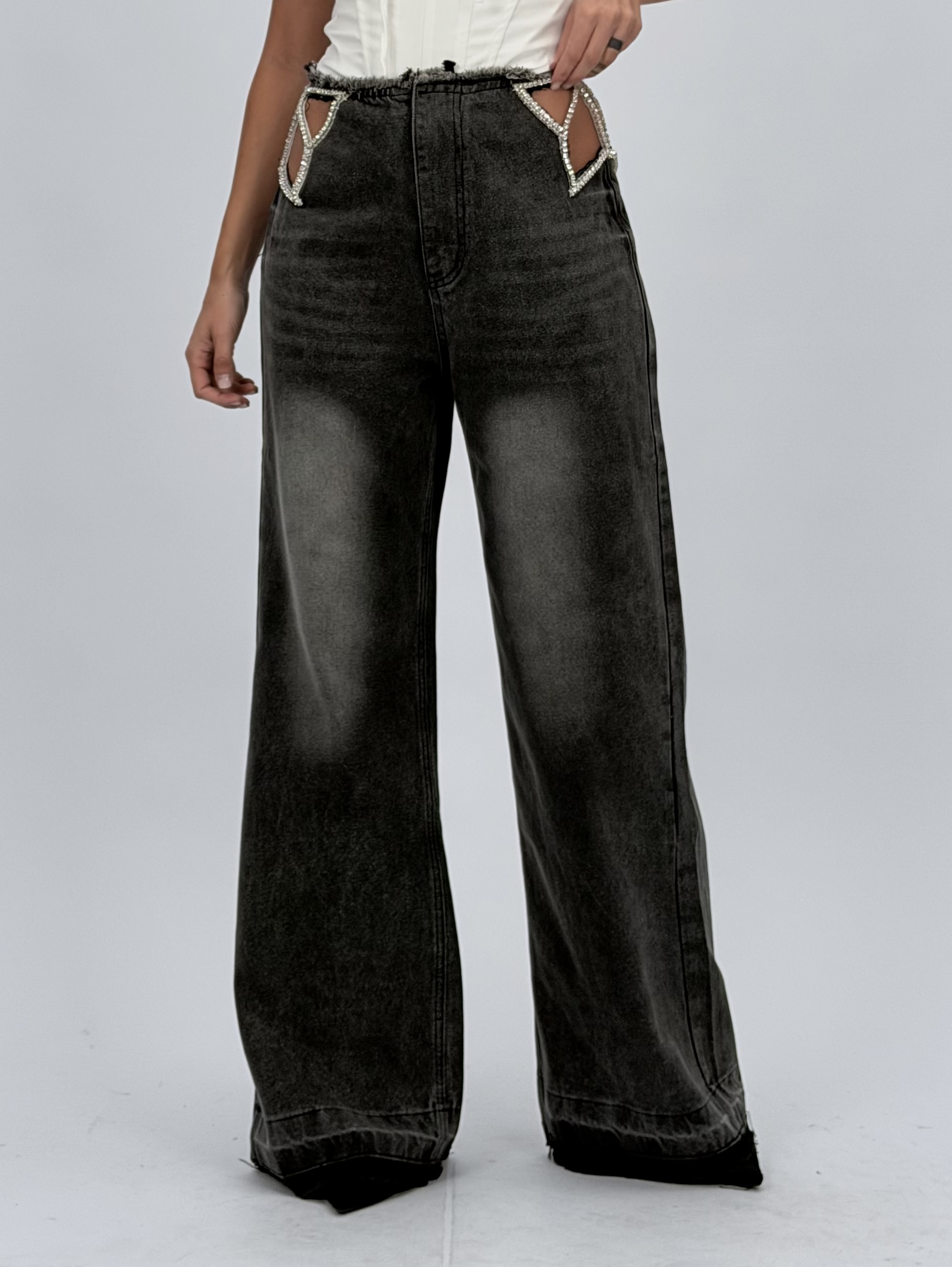 IMG_5756 Jeans | Blug wide leg decupat accesorizat cu ștrasuri - imagine 1