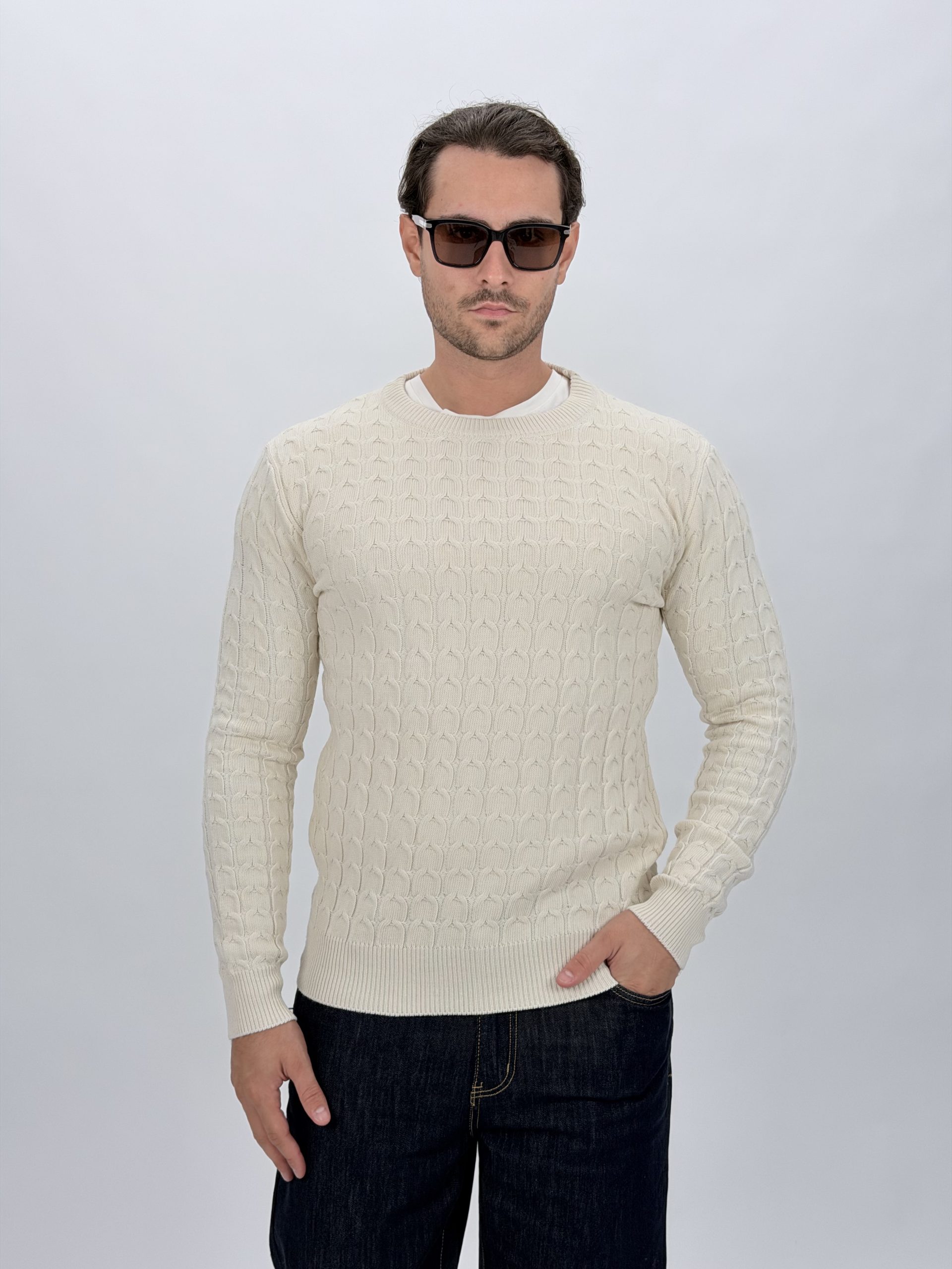 IMG_6091 Pulover din tricot alb cu model torsade pentru bărbați