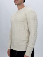 Pulover negru din tricot cu model torsade, detaliu textură