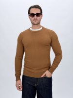 Pulover bărbați tricot negru, vedere apropiată croială