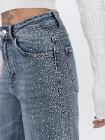 Jeans albastru wide leg, vedere spate cu buzunare