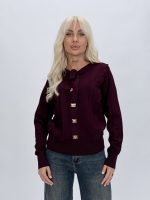Pulover cu butoni aurii, detaliu croială