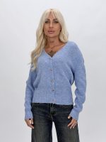Pulover cardigan tricotat, vedere laterală, croială relaxată