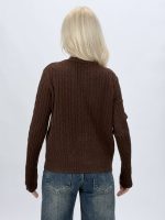 Cardigan dama elegant, detaliu butoni