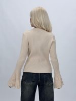 Pulover cardigan cu butoni aurii și mâneci clopot - imagine 3