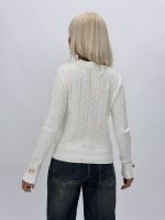 Pulover cu model torsade și butoni aurii - imagine 6