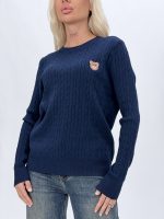 Model pulover torsade alb, detaliu guler