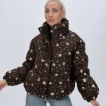 Jachetă scurtă oversized cu paiete, vedere frontală