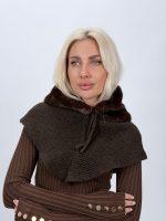 Scufiță din blană și tricot, vedere spate