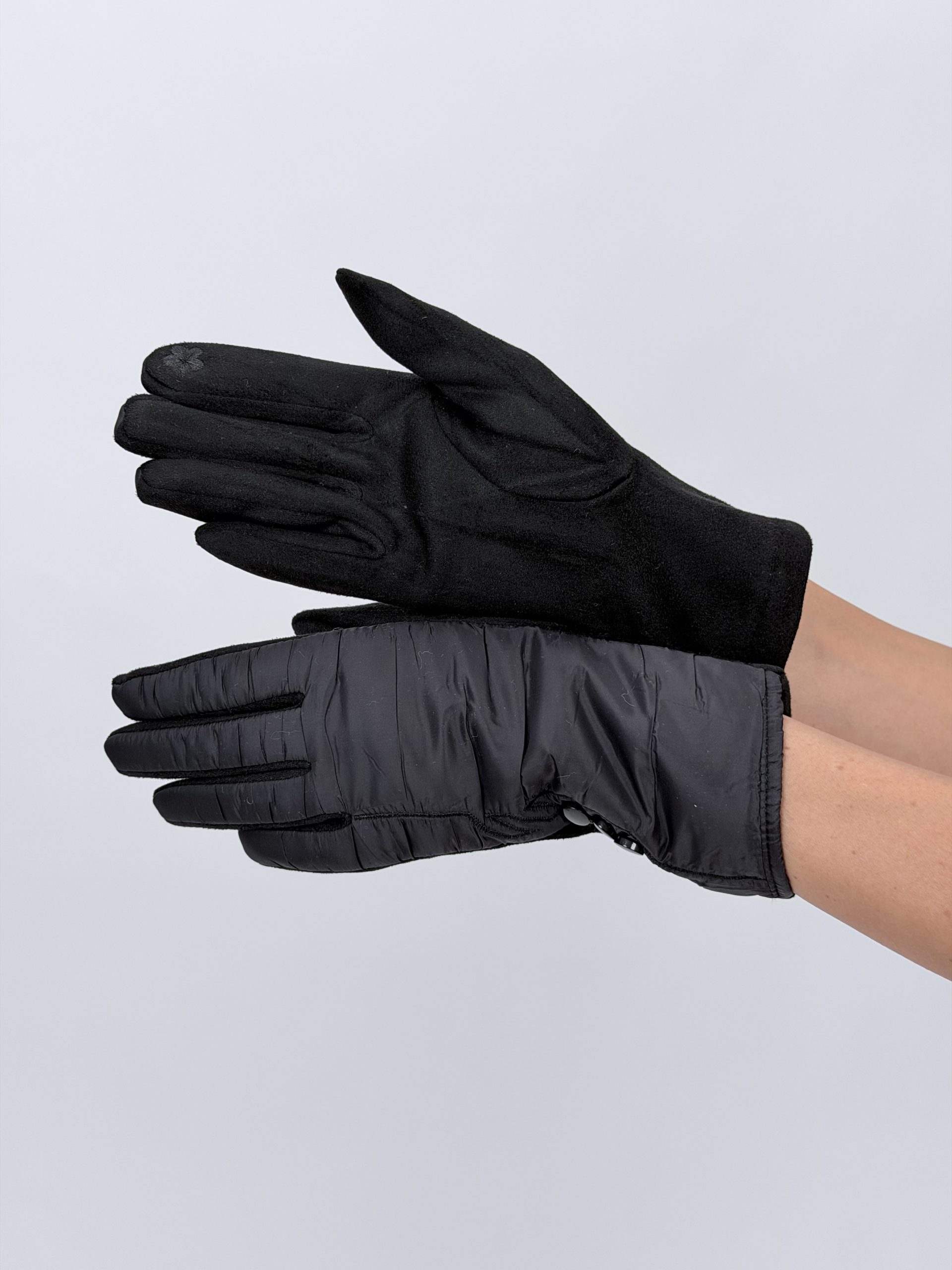 IMG_7697 Mănușă din fâș cu nasturi negru, accesoriu elegant pentru femei