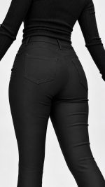 Detaliu pantalon slim negru gudron, finisaj elegant